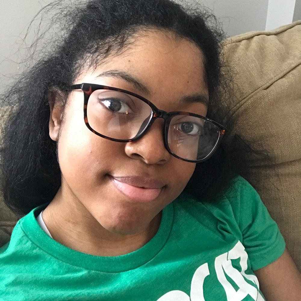 Meet your Posher, Chanel